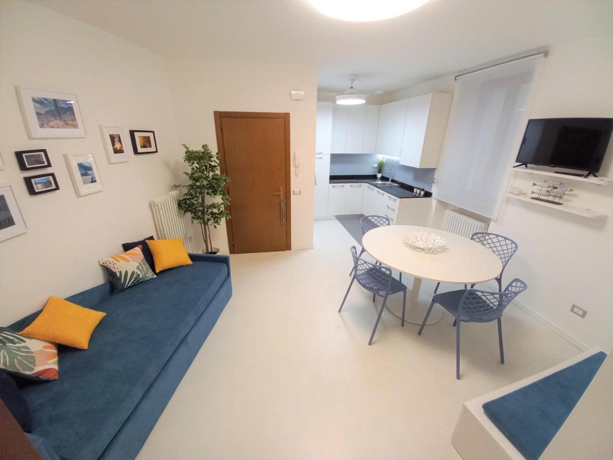 North Lake Riva Apartment, Steps From The Garda Lake Ngoại thất bức ảnh