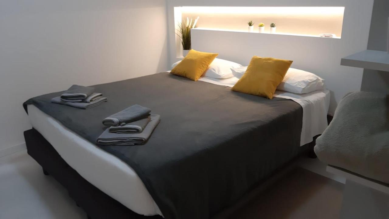 North Lake Riva Apartment, Steps From The Garda Lake Ngoại thất bức ảnh